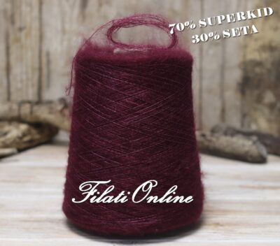 Elegante filato in superkid mohair e seta bordeoux per ferri, uncinetto e macchine da maglieria